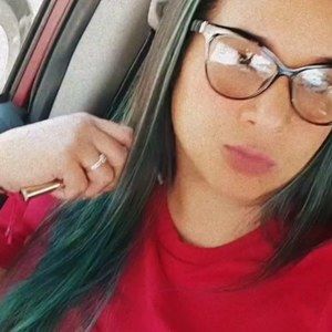 Meet your Posher, Sheila